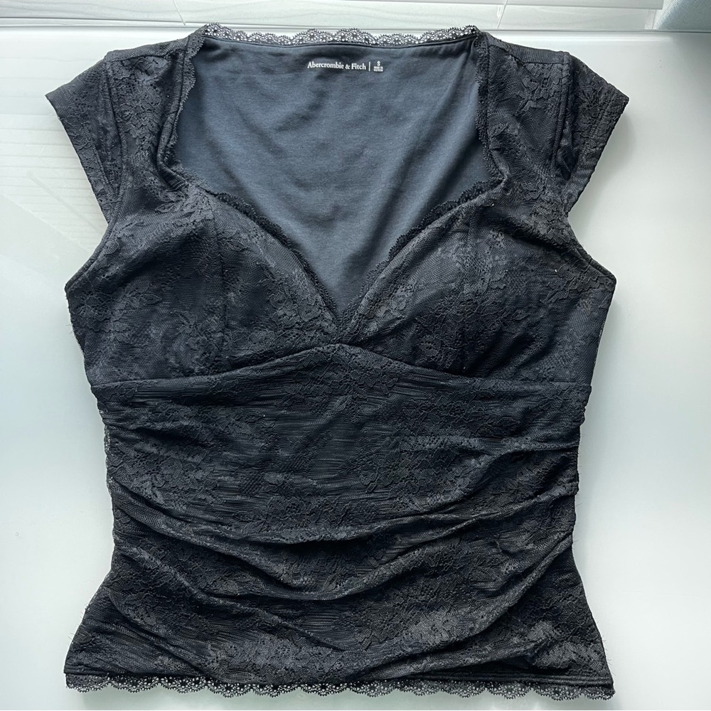 Abercrombie & Fitch - Zoe Bra-Free Lace Top